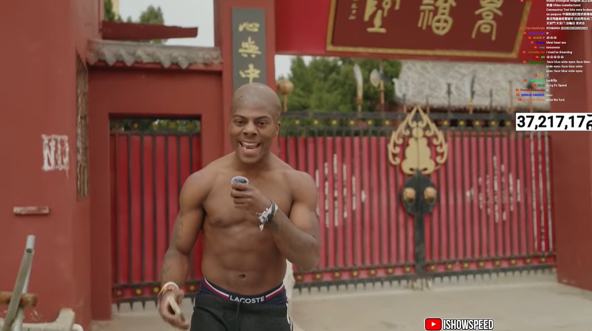 光頭造型！Speed中國行來(lái)到鄭州少林寺，上香拜佛學(xué)功夫