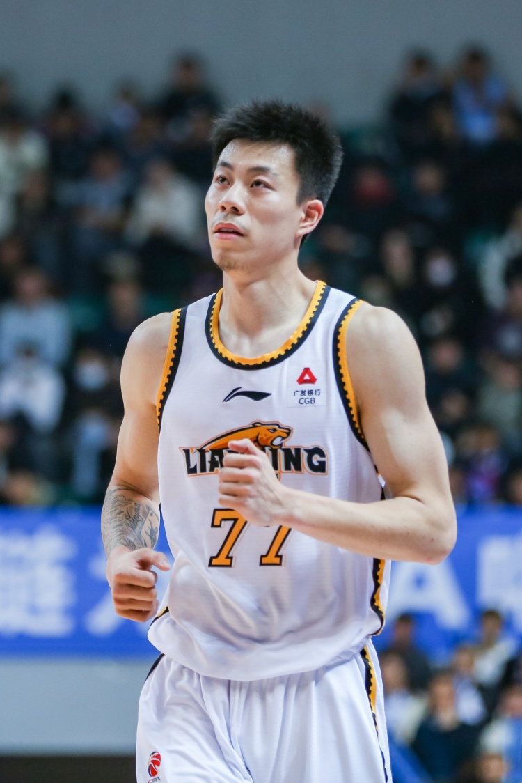 媒體人：張鎮麟、韓德君將因傷缺席今晚對陣北控的比賽