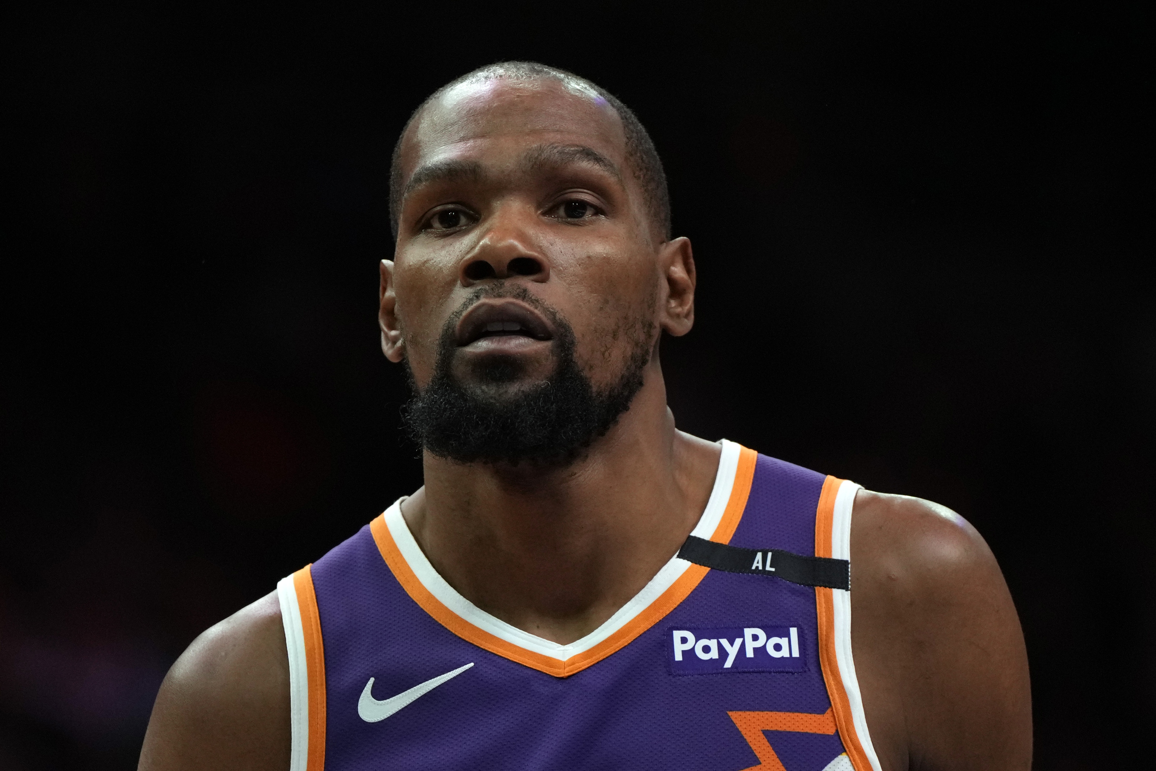 KD：每場(chǎng)都想打滿(mǎn)48分鐘但知道這不現實(shí) 在場(chǎng)上就感覺(jué)手感火熱